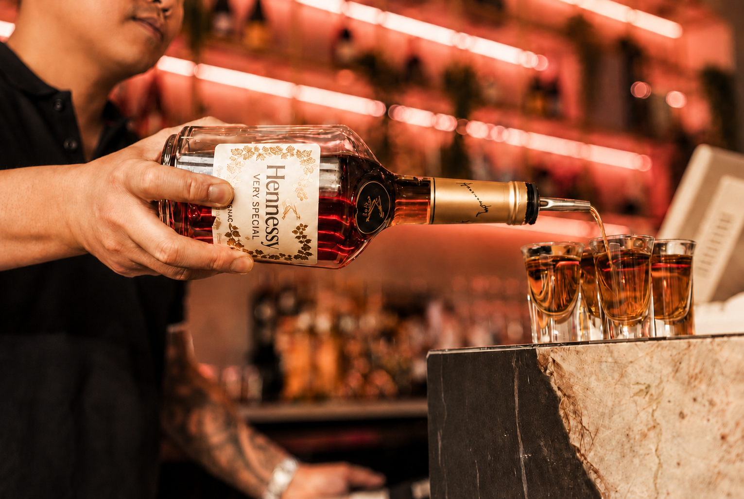 Service Hennessy au bar Vui